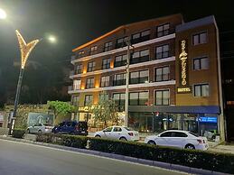 Del Puerto Hotel