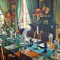 Oak View Manor
