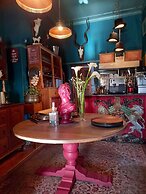 Oak View Manor