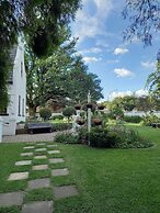 Oak View Manor