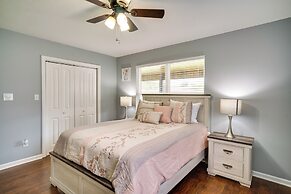 Lake Charles Home w/ Gas Grill & Fenced-in Yard!