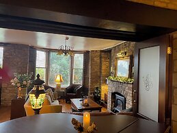 Burford Lodge Hotel