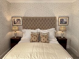 Burford Lodge Hotel
