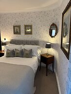 Burford Lodge Hotel