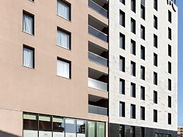 Mercure Tirana