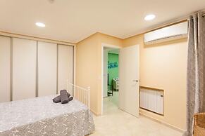 Modern & Beautiful Apt. Historic District - Sol