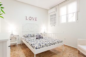 Stunning Urban Apt. Historic District - Sol