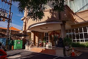Puri Dibia Hotel