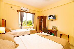 Tropical Palace Hotel