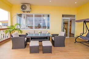 Tropical Palace Hotel