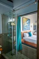 Hammock Suites