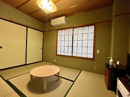 Yuzawa House