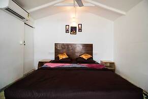 Cafe Del Mar Cottages And Rooms