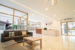 Goodday Hotel