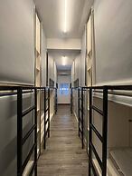 comfy crib hostel