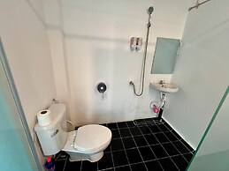 comfy crib hostel