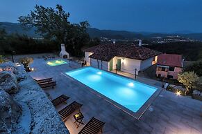 Villa Lapis