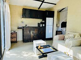 Leadwood Tree Safari Lodge