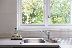 Charming One Bed Abode In East Putney