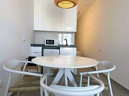 Almar 52 Suites