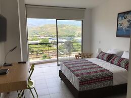 CaliView ApartaHotel