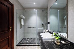 V V Hotel Battambang