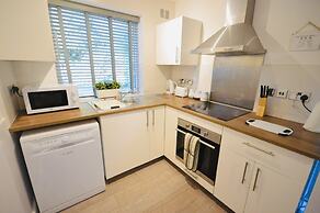 Remarkable 3-bed Ground Floor Apartment - Coventry