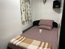NEW DAY NIGHT HOSTEL