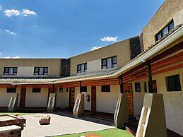 Epanga Apartments