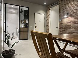 Retreat Apartments