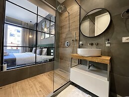 Retreat Apartments