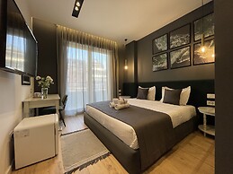 Retreat Apartments