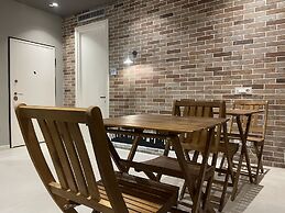 Retreat Apartments