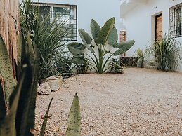 BaraBara Eat&Sleep - Eco Boutique Hotel