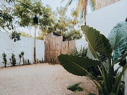 BaraBara Eat&Sleep - Eco Boutique Hotel