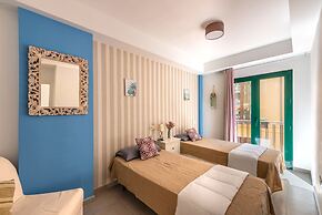 Skysea Holidays City Center Suites