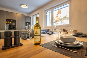 Seventh Sky- the luxury apartment