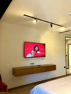 BAZ'HUR Boutique Hotel