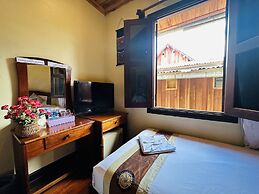 Anisa Mekong Riverside Villa