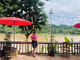 Anisa Mekong Riverside Villa