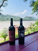 Anisa Mekong Riverside Villa