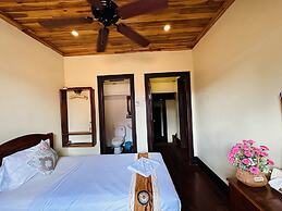 Anisa Mekong Riverside Villa