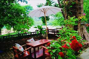 Anisa Mekong Riverside Villa