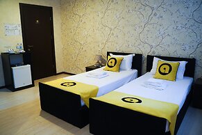 Aura Plaza Hotel