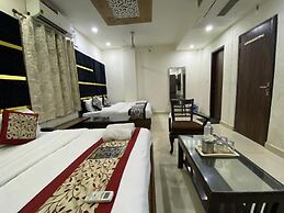Hotel DG By Divud Ecom