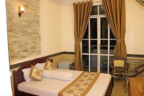 Ngoc Son Hotel