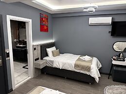 Blue Moonrise Hotel