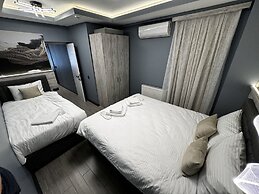 Blue Moonrise Hotel