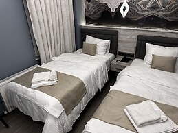 Blue Moonrise Hotel