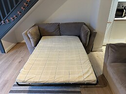 Cotswolds Large 4 Bed House Parking-Wifi